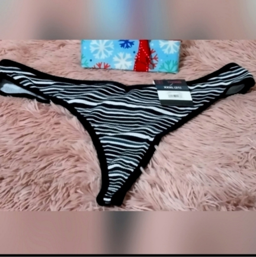 2pk THONG SET